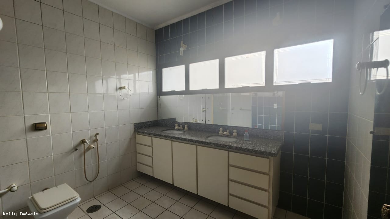 Casa, 3 quartos, 224 m² - Foto 17