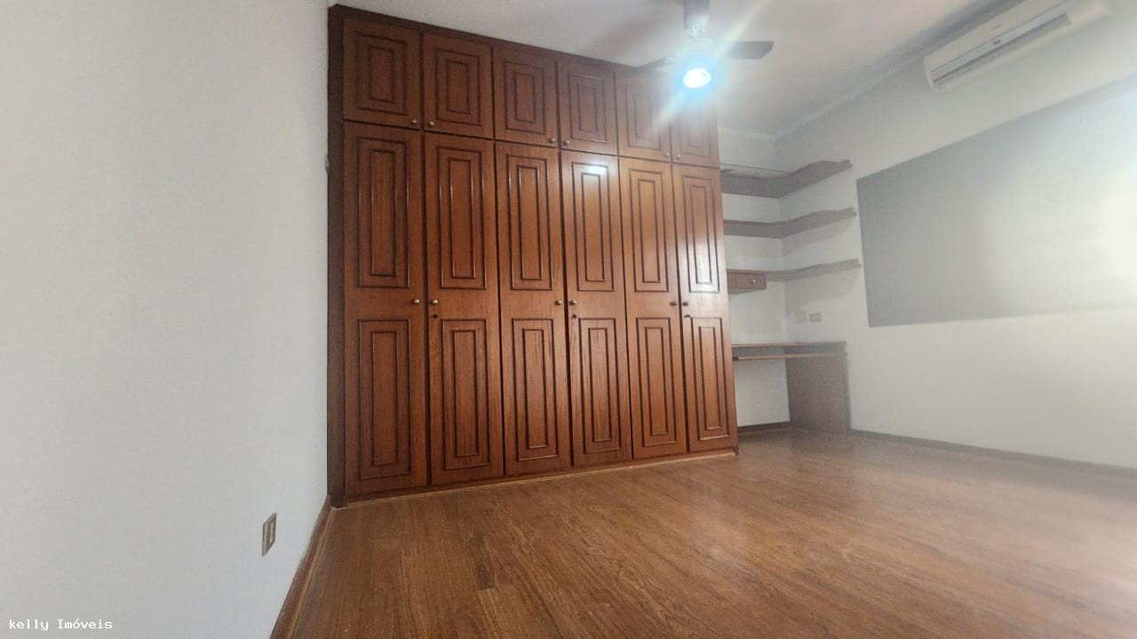 Casa, 3 quartos, 224 m² - Foto 25