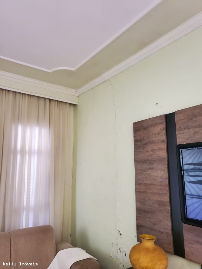 Casa à venda com 3 quartos, 186m² - Foto 7