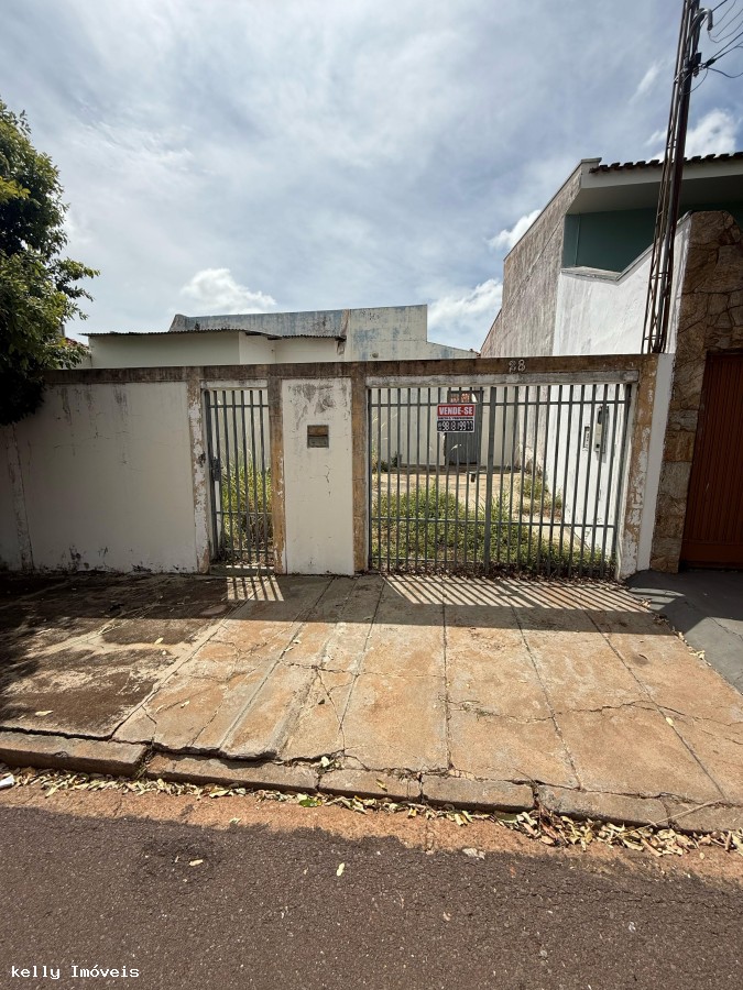 Casa à venda com 3 quartos, 127m² - Foto 2