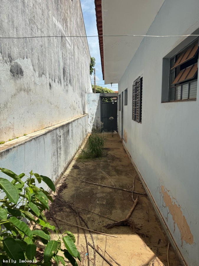 Casa à venda com 3 quartos, 127m² - Foto 3
