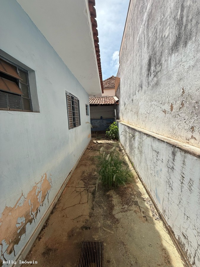 Casa à venda com 3 quartos, 127m² - Foto 8