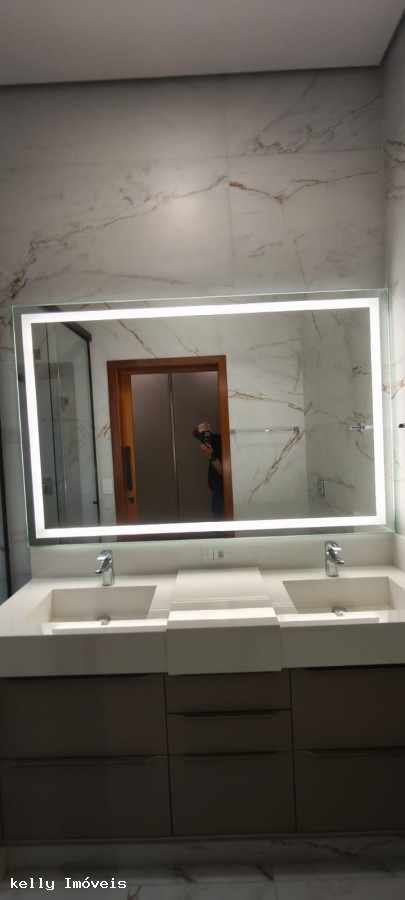 Casa de Condomínio à venda com 4 quartos, 245m² - Foto 33