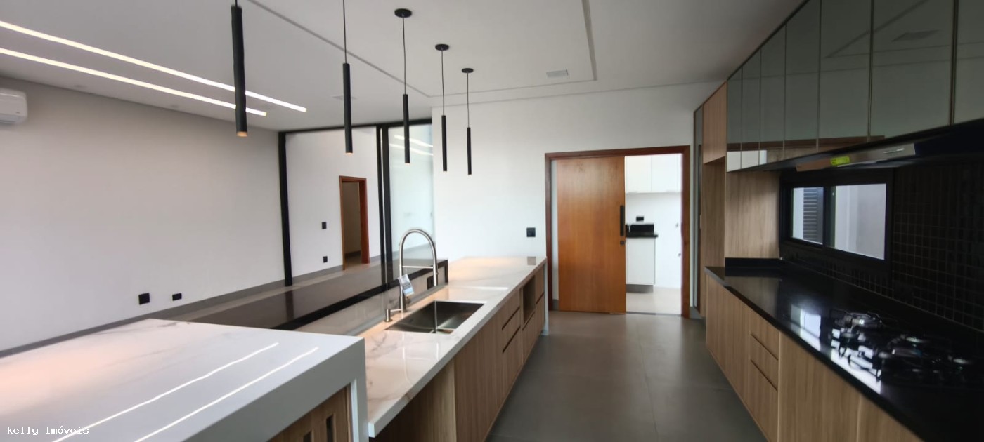 Casa de Condomínio à venda com 4 quartos, 245m² - Foto 40