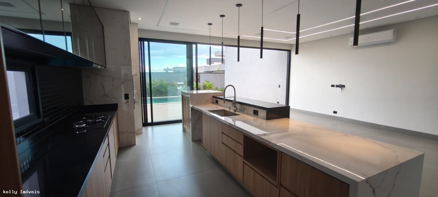 Casa de Condomínio à venda com 4 quartos, 245m² - Foto 38