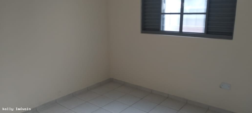 Casa para alugar com 3 quartos, 170m² - Foto 10