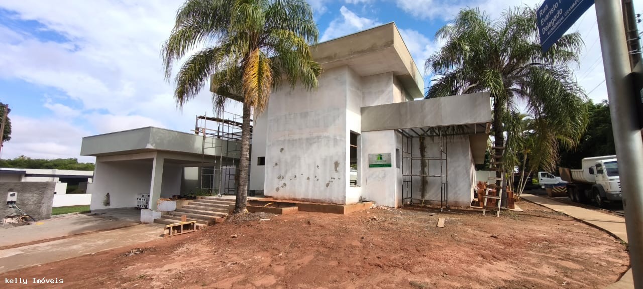 Casa de Condomínio à venda com 4 quartos, 1050m² - Foto 1