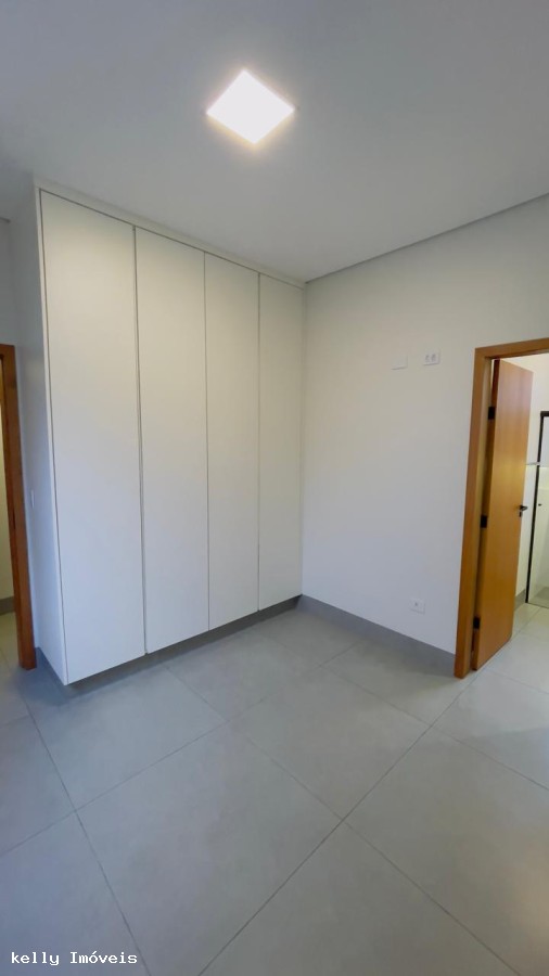 Casa de Condomínio à venda com 3 quartos, 252m² - Foto 10