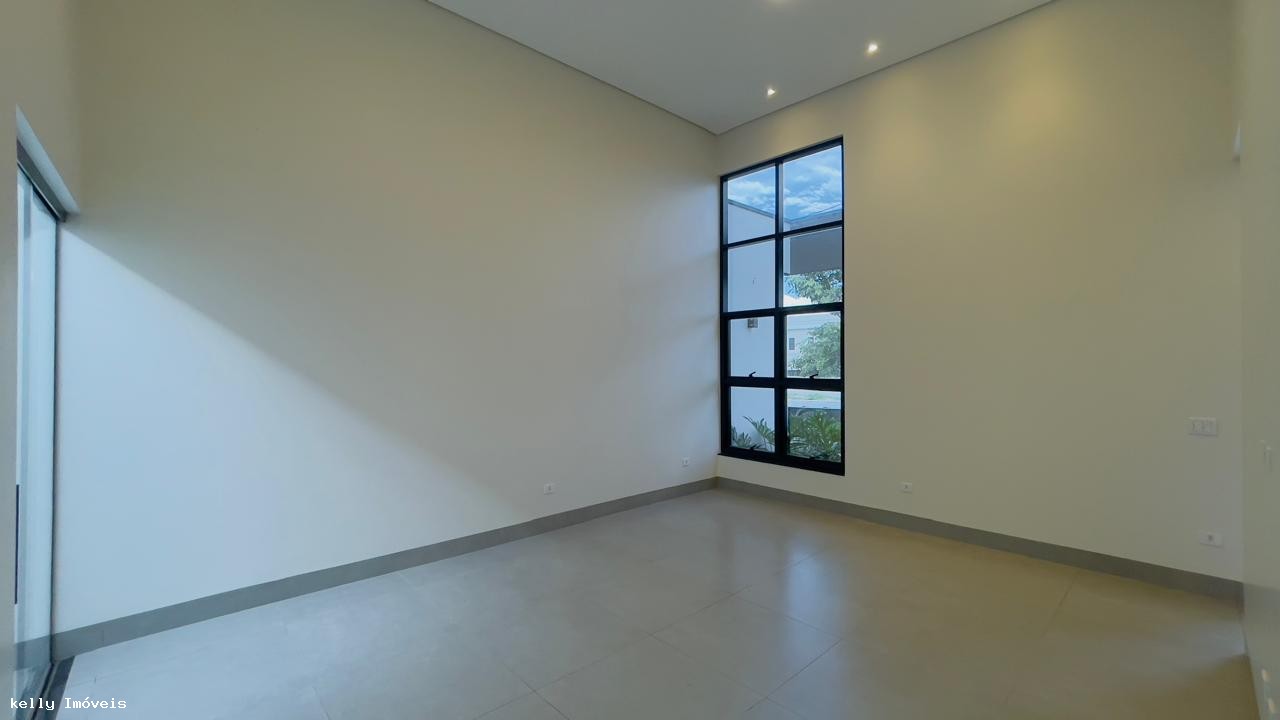 Casa de Condomínio à venda com 3 quartos, 252m² - Foto 18