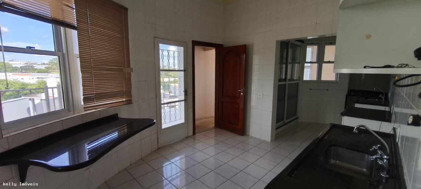 Casa à venda com 5 quartos, 1000m² - Foto 27