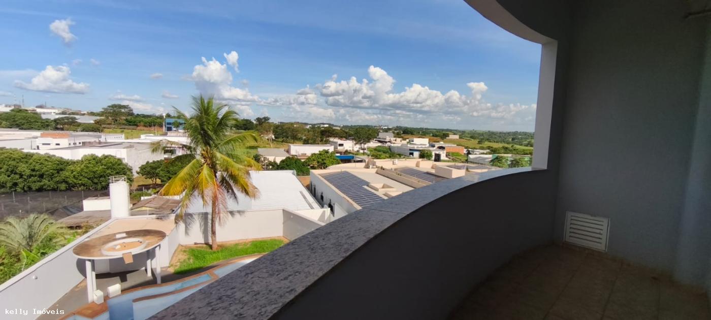 Casa à venda com 5 quartos, 1000m² - Foto 2