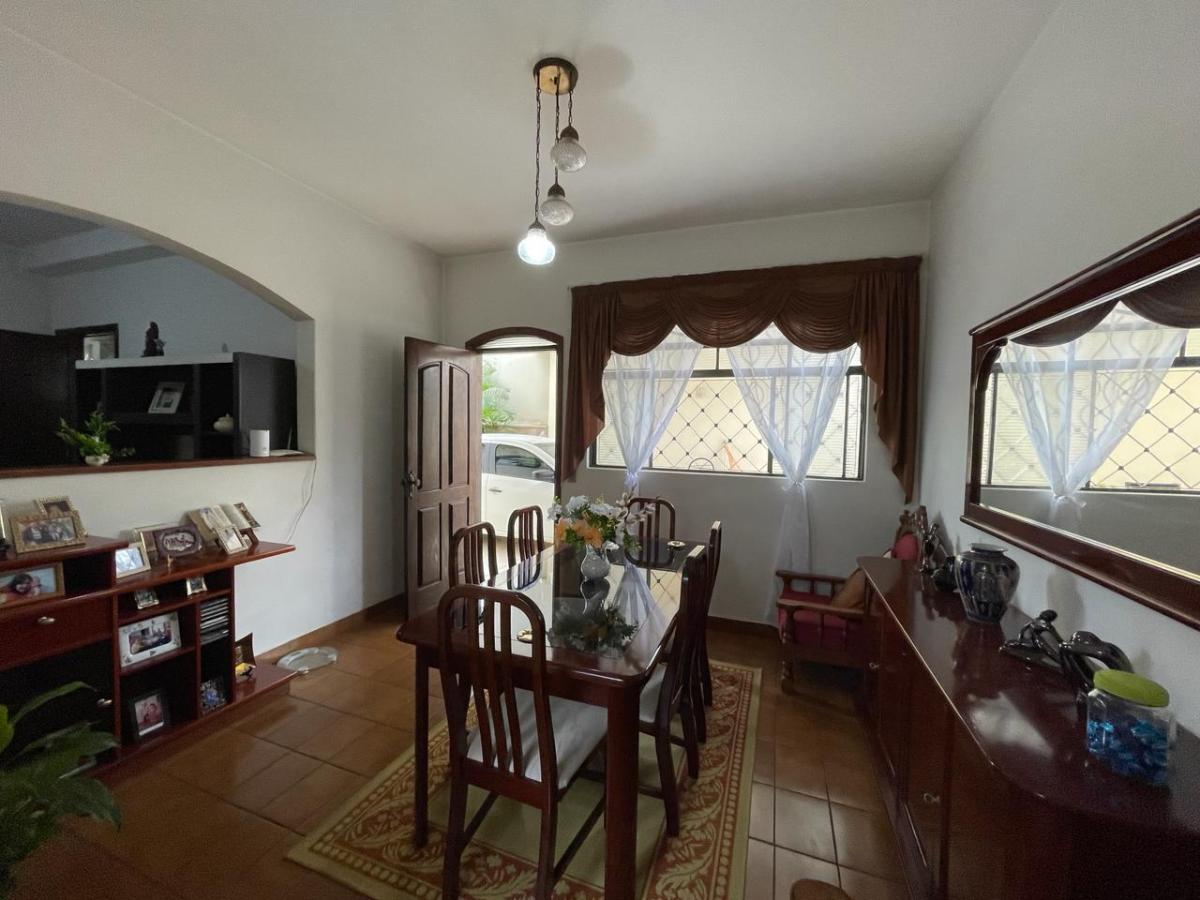 Prédio Inteiro à venda com 4 quartos, 197m² - Foto 2