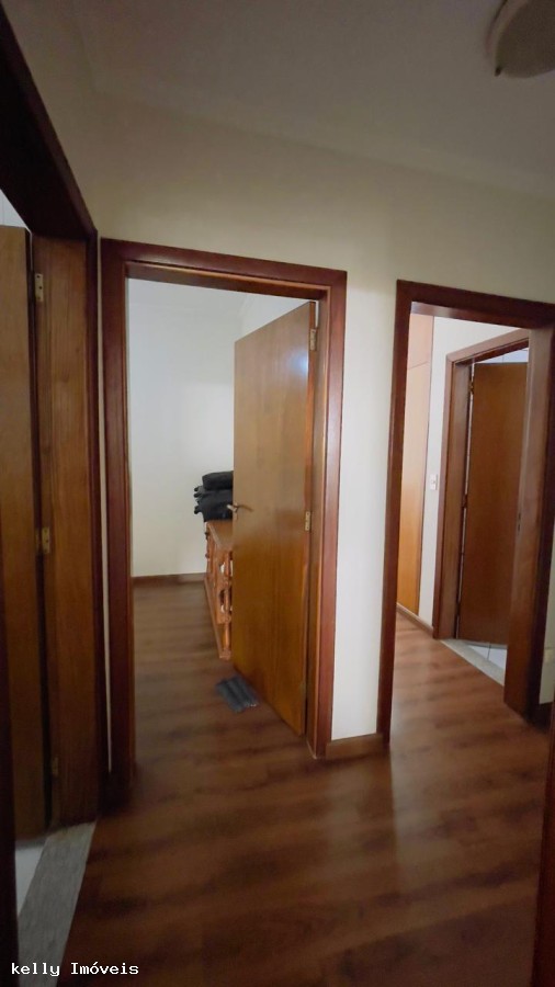 Casa, 4 quartos, 220 m² - Foto 13