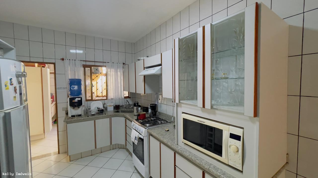 Casa, 4 quartos, 220 m² - Foto 26