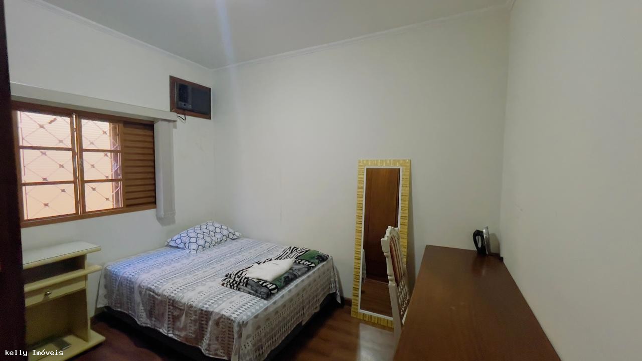 Casa, 4 quartos, 220 m² - Foto 21