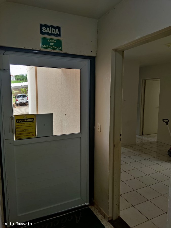 Apartamento à venda com 2 quartos, 100m² - Foto 2