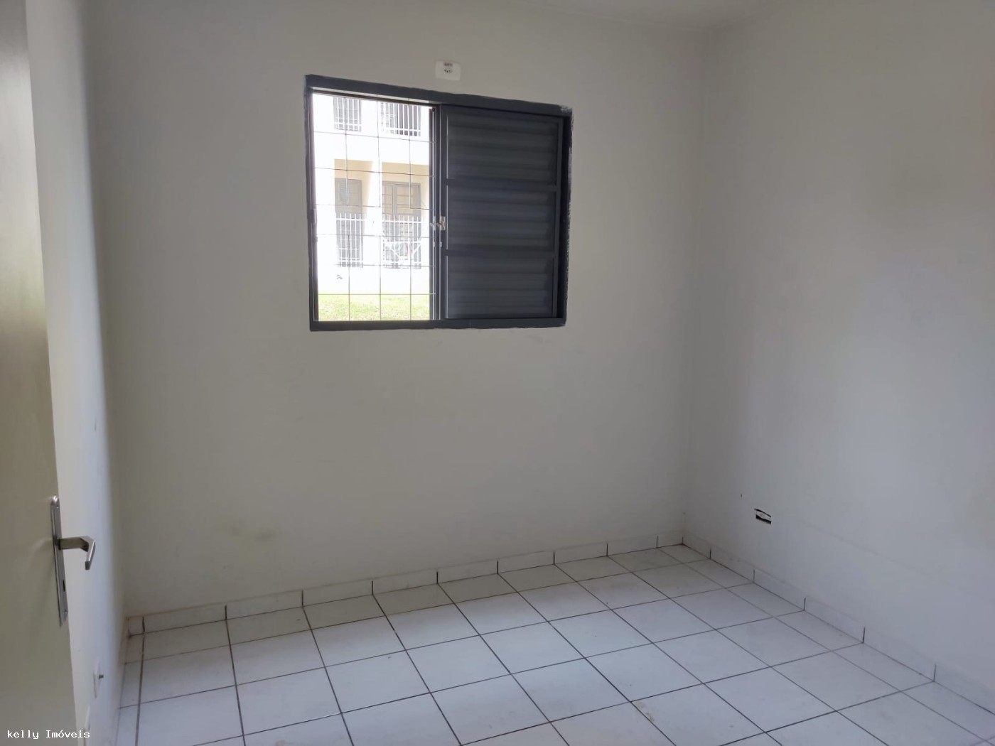 Apartamento à venda com 2 quartos, 100m² - Foto 3