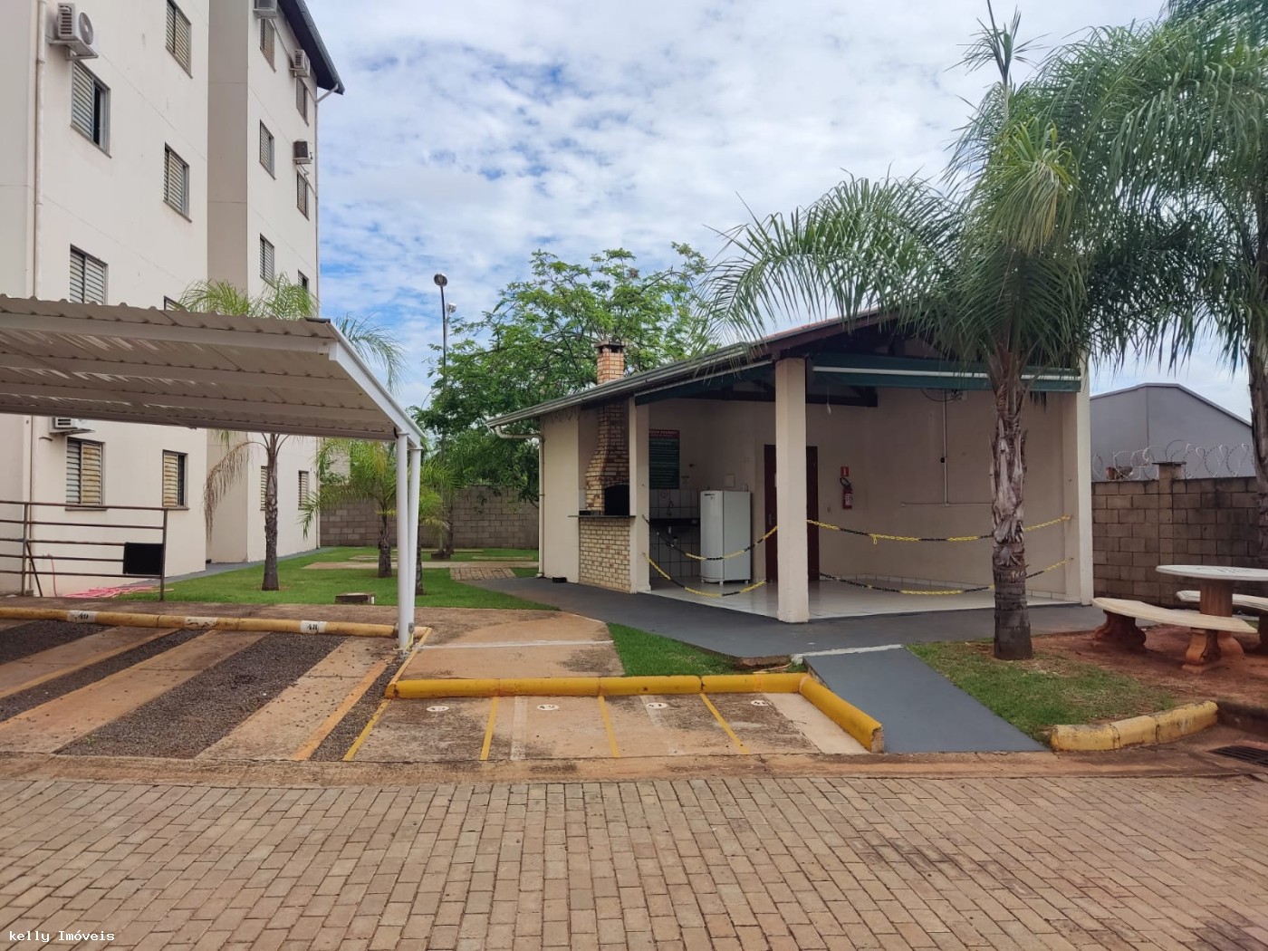 Apartamento à venda com 2 quartos, 100m² - Foto 19