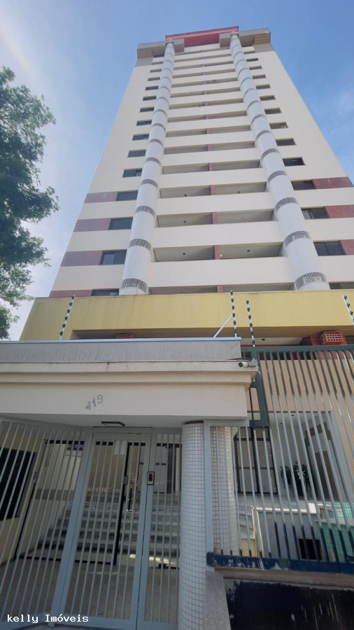 Apartamento para alugar com 4 quartos, 155m² - Foto 2