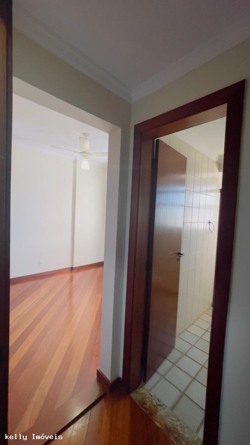 Apartamento para alugar com 4 quartos, 155m² - Foto 22