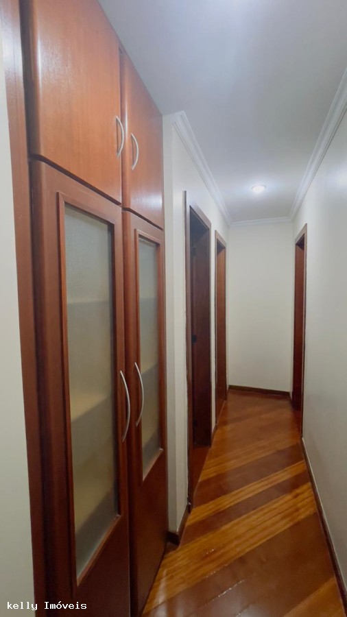 Apartamento para alugar com 4 quartos, 155m² - Foto 18