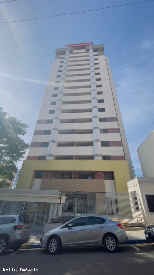Apartamento para alugar com 4 quartos, 155m² - Foto 1