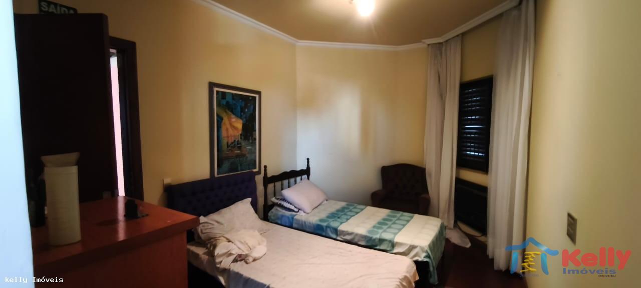 Casa, 3 quartos, 285 m² - Foto 22