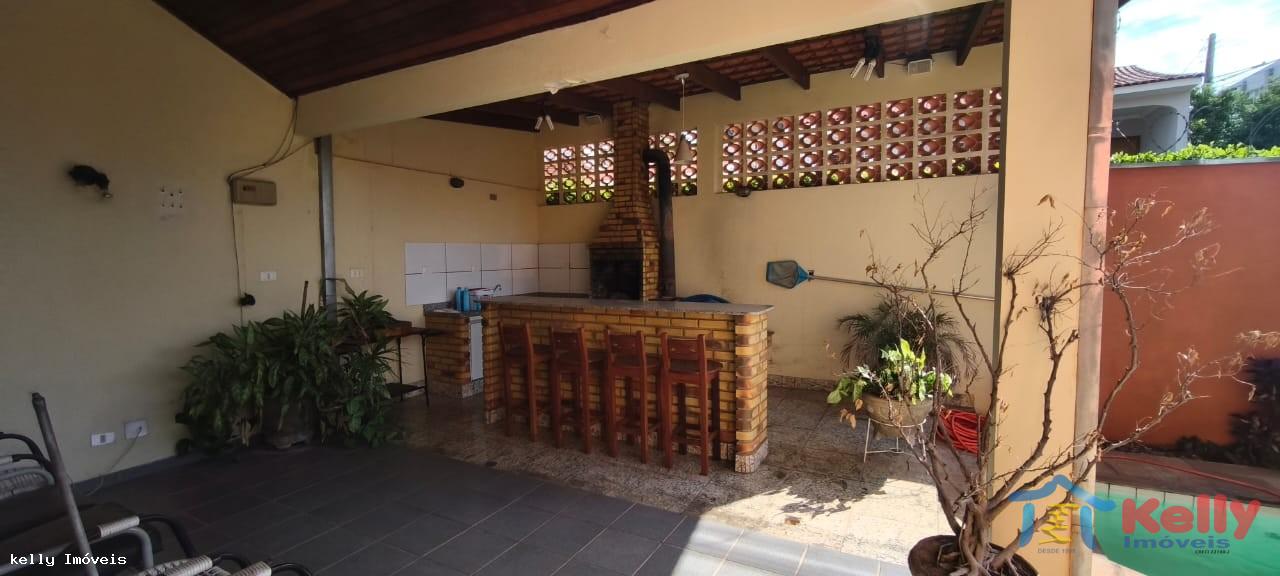 Casa, 3 quartos, 285 m² - Foto 33