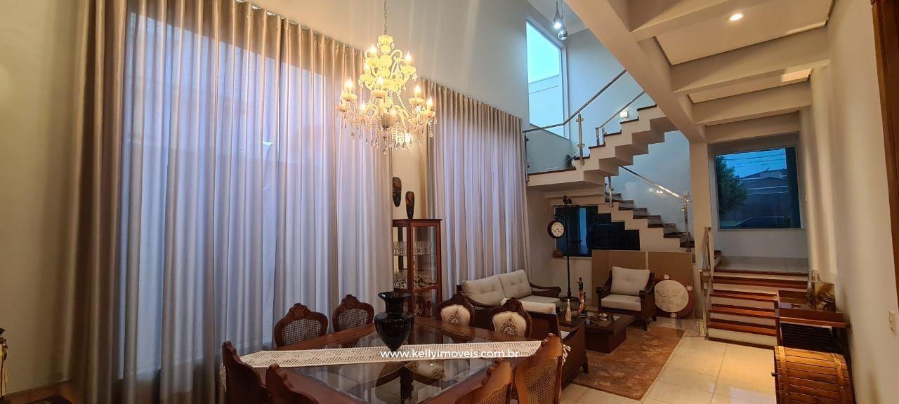 Casa de Condomínio para alugar com 4 quartos, 385m² - Foto 2