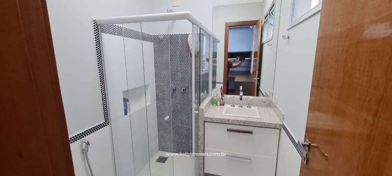 Casa de Condomínio para alugar com 4 quartos, 385m² - Foto 13