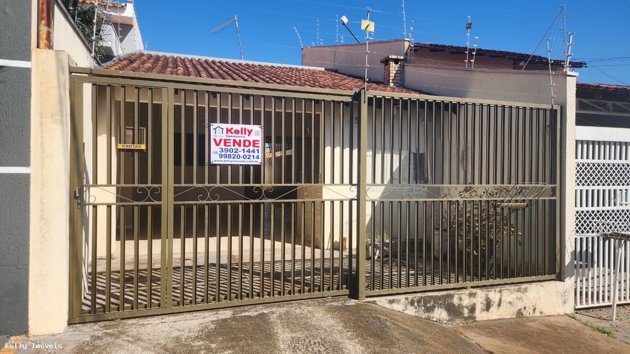 Casa, 3 quartos, 98 m² - Foto 1