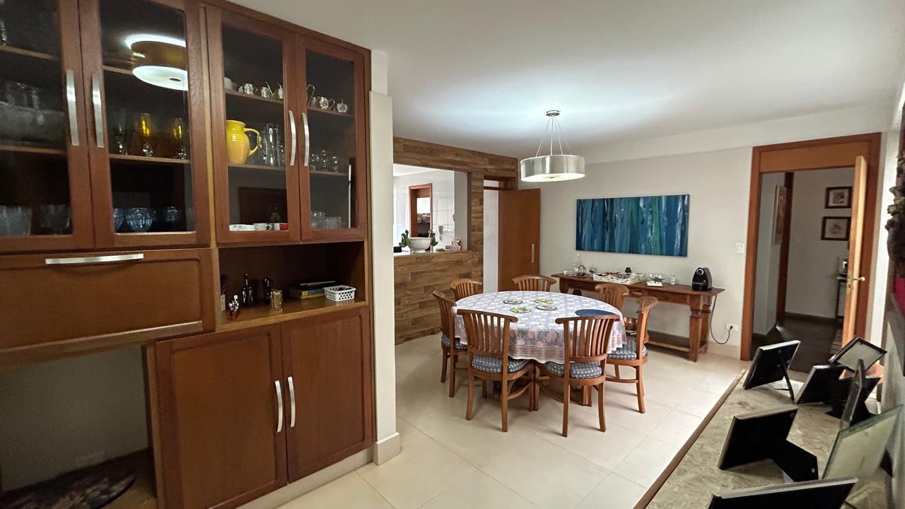 Casa de Condomínio para alugar com 4 quartos, 550m² - Foto 18