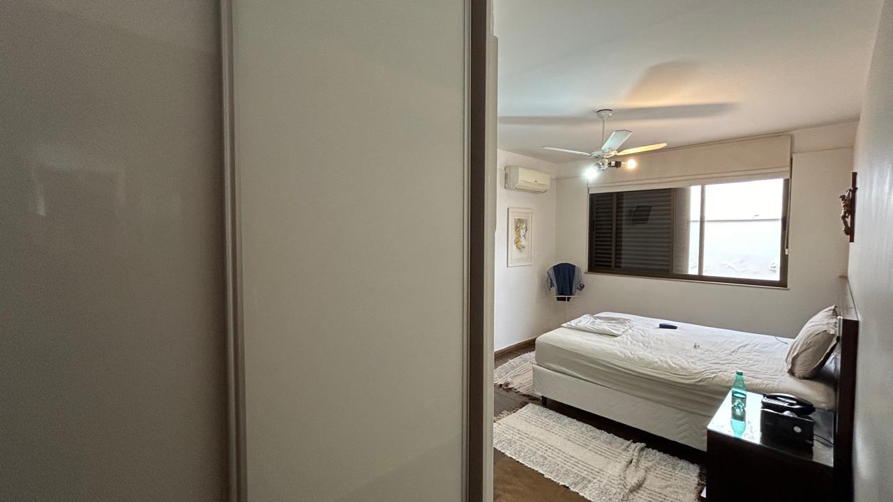 Casa de Condomínio para alugar com 4 quartos, 550m² - Foto 29