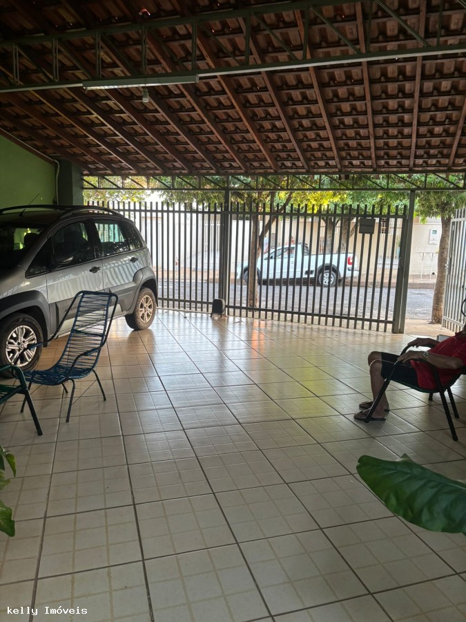 Casa à venda com 3 quartos, 193m² - Foto 4
