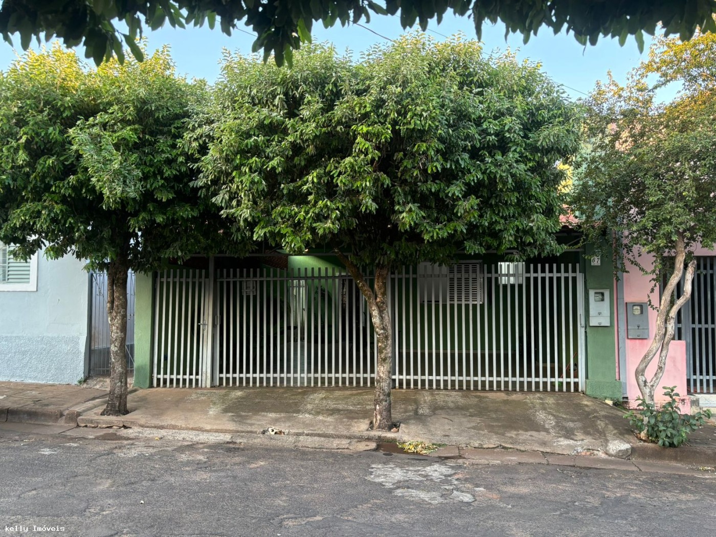 Casa à venda com 3 quartos, 193m² - Foto 3
