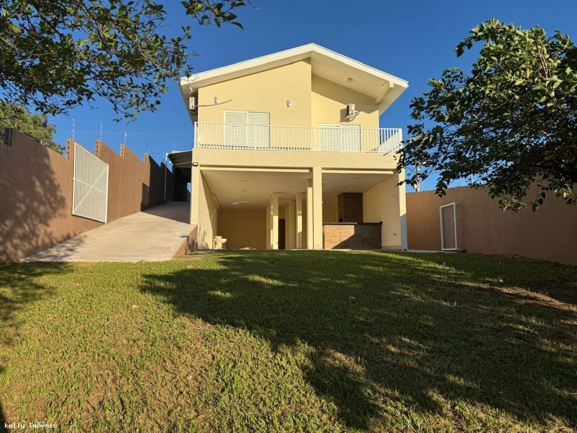 Casa, 3 quartos, 200 m² - Foto 2