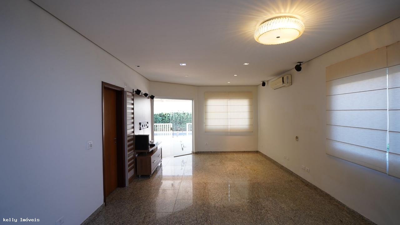 Casa de Condomínio à venda com 5 quartos, 300m² - Foto 13