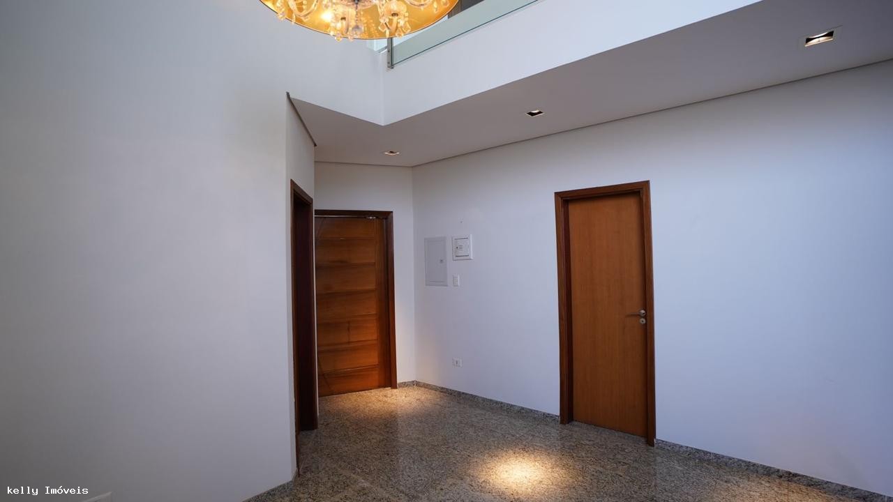 Casa de Condomínio à venda com 5 quartos, 300m² - Foto 10