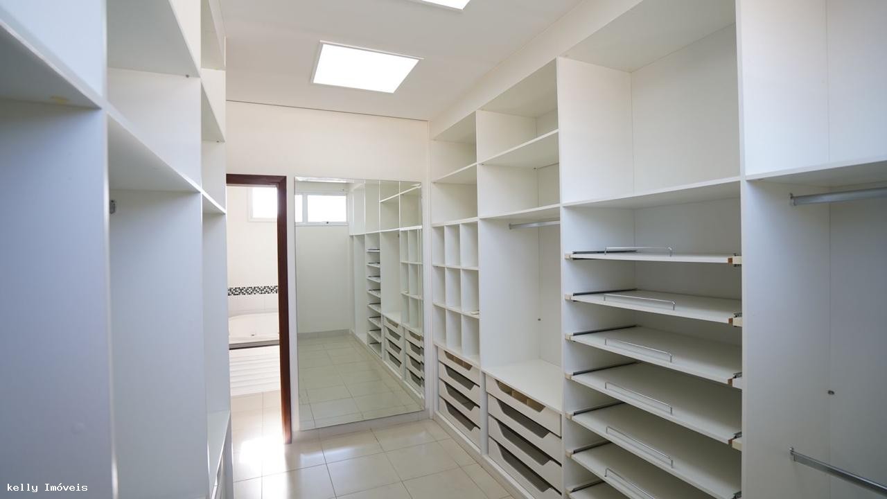 Casa de Condomínio à venda com 5 quartos, 300m² - Foto 19
