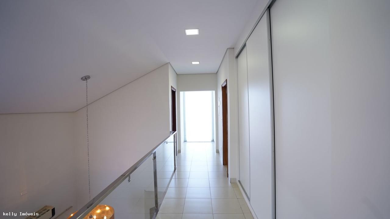 Casa de Condomínio à venda com 5 quartos, 300m² - Foto 29