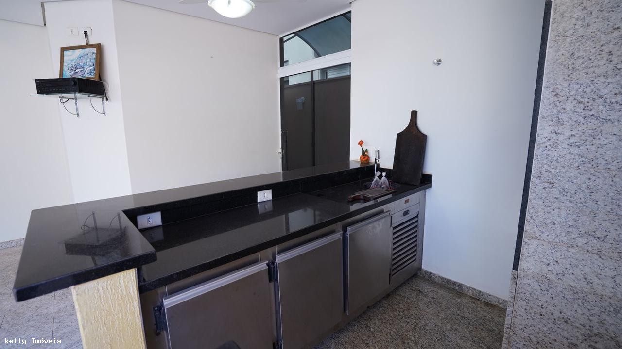 Casa de Condomínio à venda com 5 quartos, 300m² - Foto 35