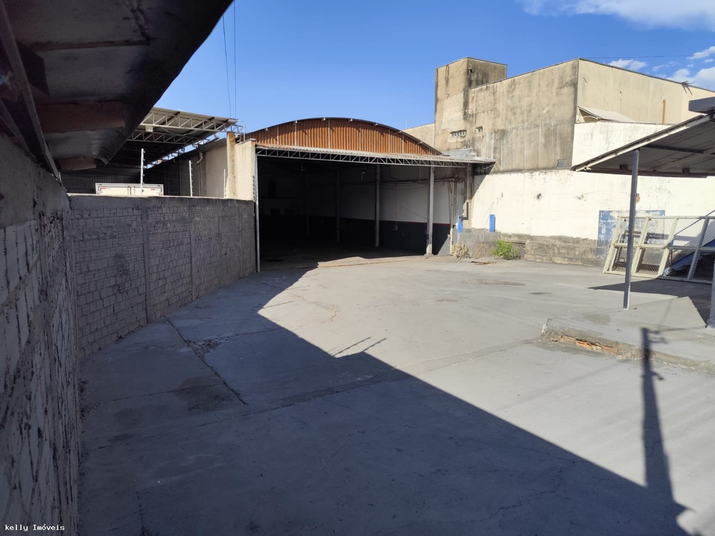 Prédio Inteiro para alugar, 550m² - Foto 2