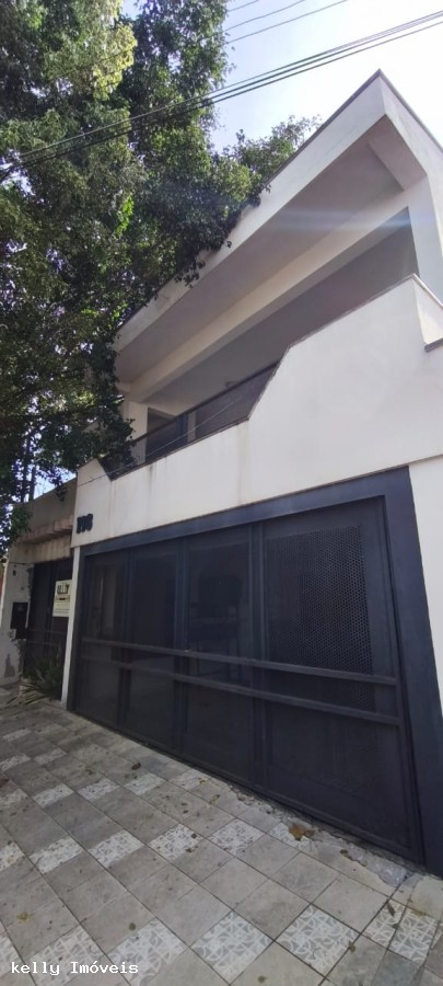 Casa, 3 quartos, 379 m² - Foto 1