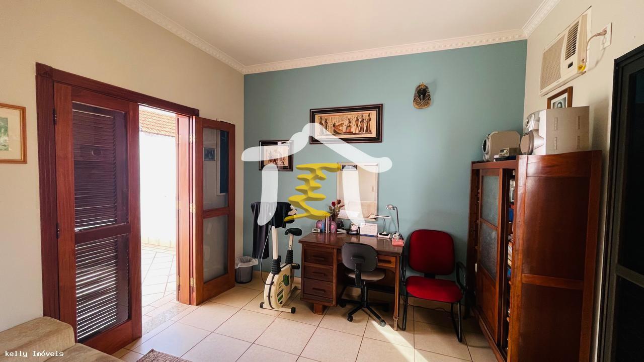 Casa, 3 quartos, 288 m² - Foto 14