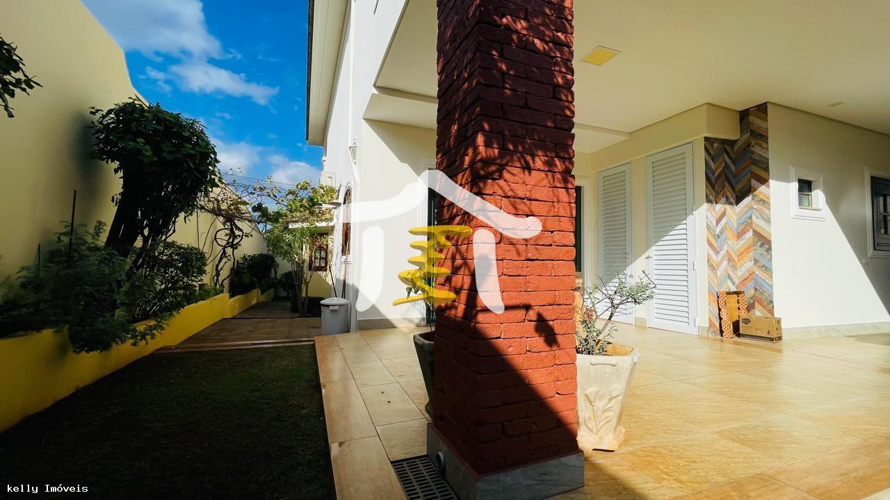 Casa, 3 quartos, 288 m² - Foto 30