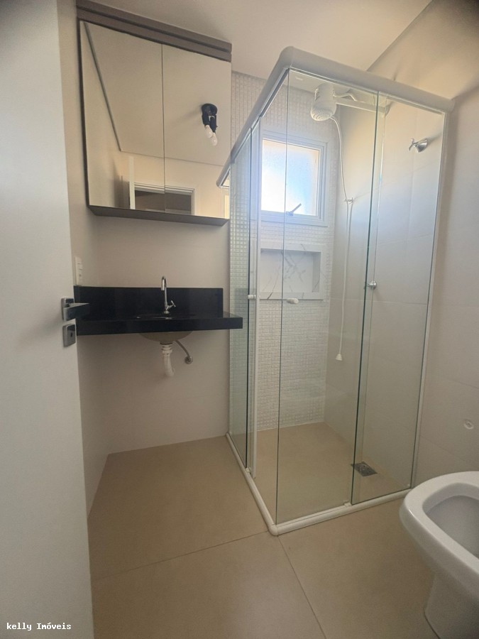 Apartamento para alugar com 3 quartos, 96m² - Foto 2