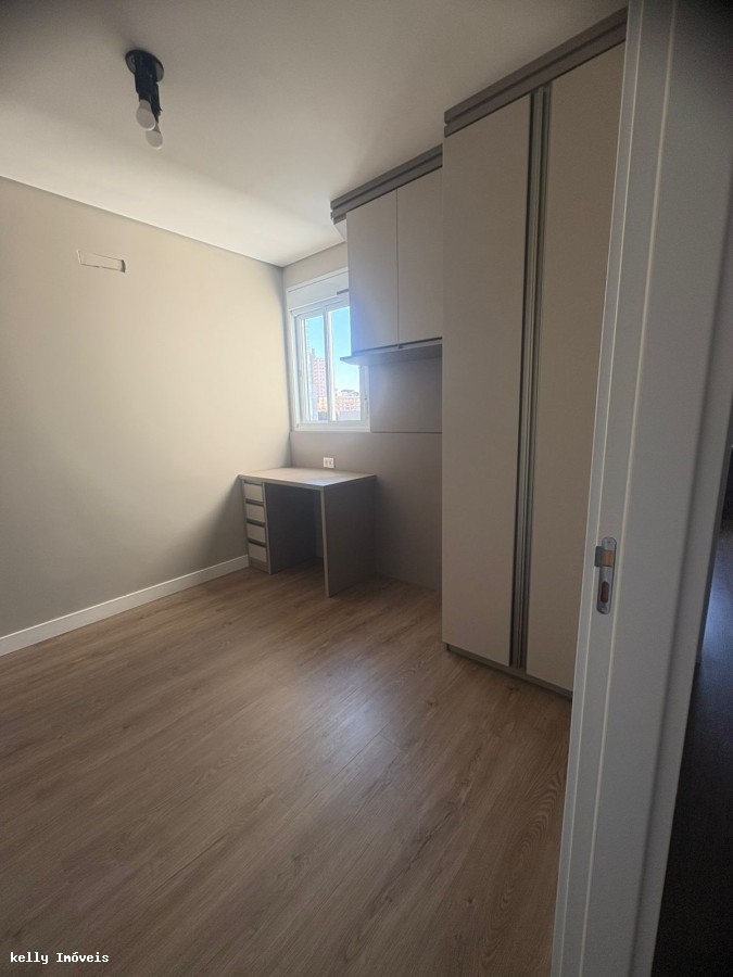 Apartamento para alugar com 3 quartos, 96m² - Foto 6