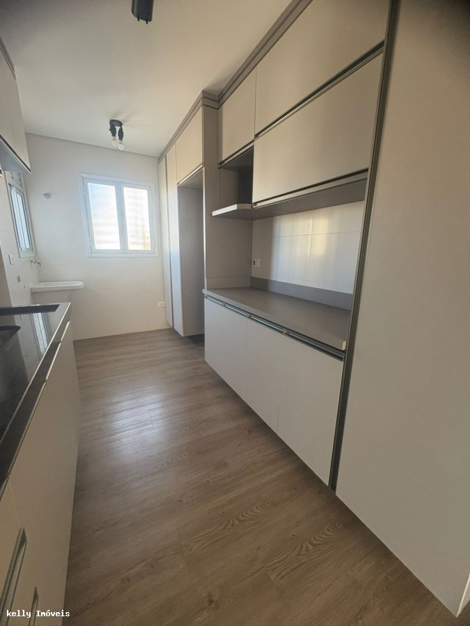 Apartamento para alugar com 3 quartos, 96m² - Foto 8