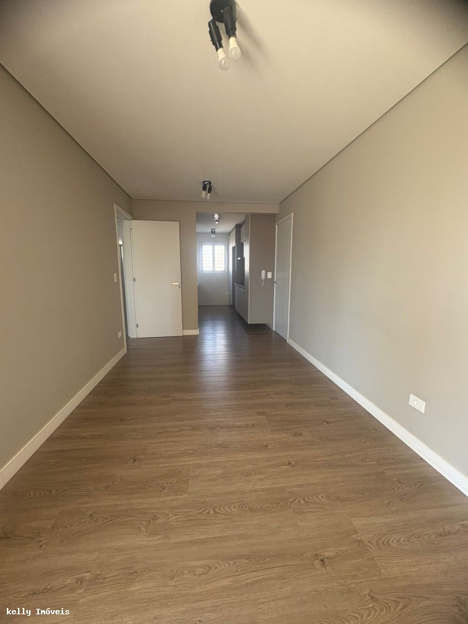 Apartamento para alugar com 3 quartos, 96m² - Foto 9