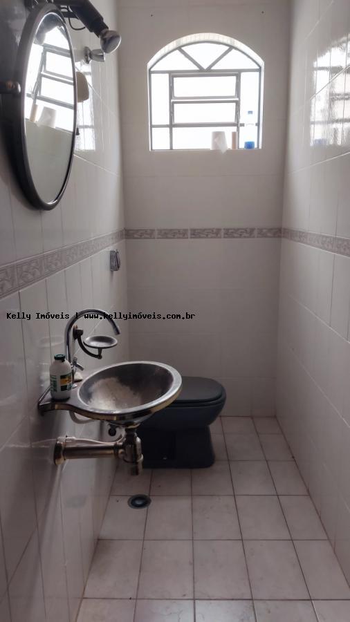 Casa para alugar com 4 quartos, 400m² - Foto 18